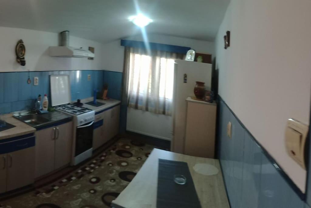 Вилла Casa Cristian Кымпулунг-Молдовенеск Экстерьер фото